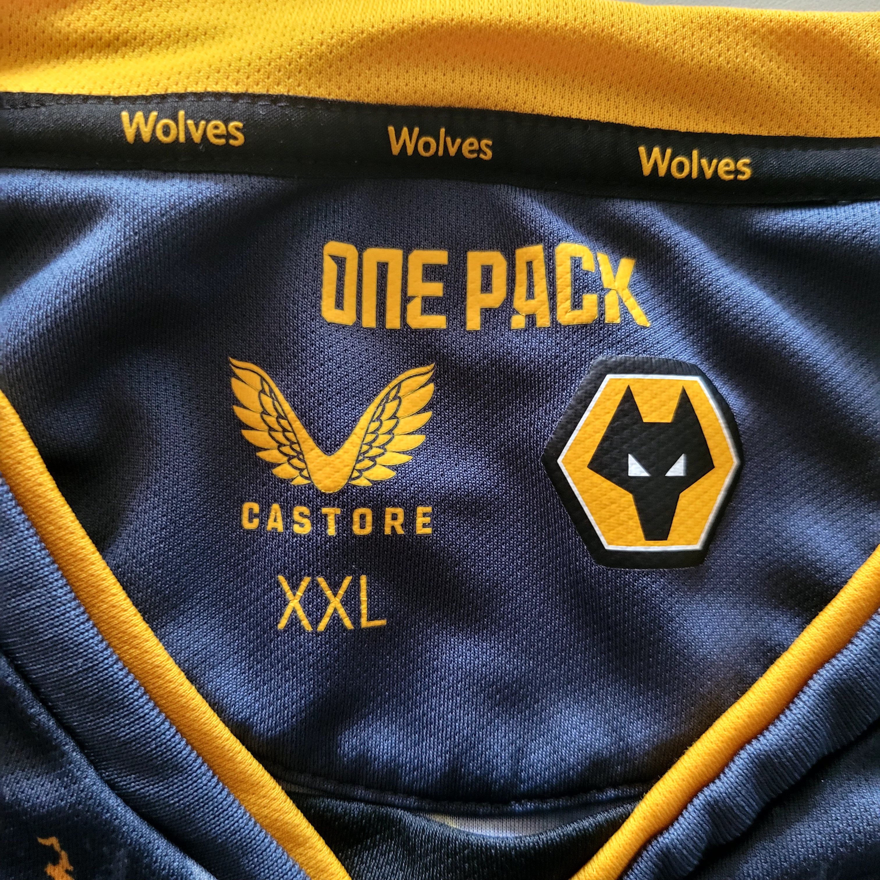 Wolverhampton Wanderers Castore 2022/23 Third Shirt (XXL) - USASTARFASHION