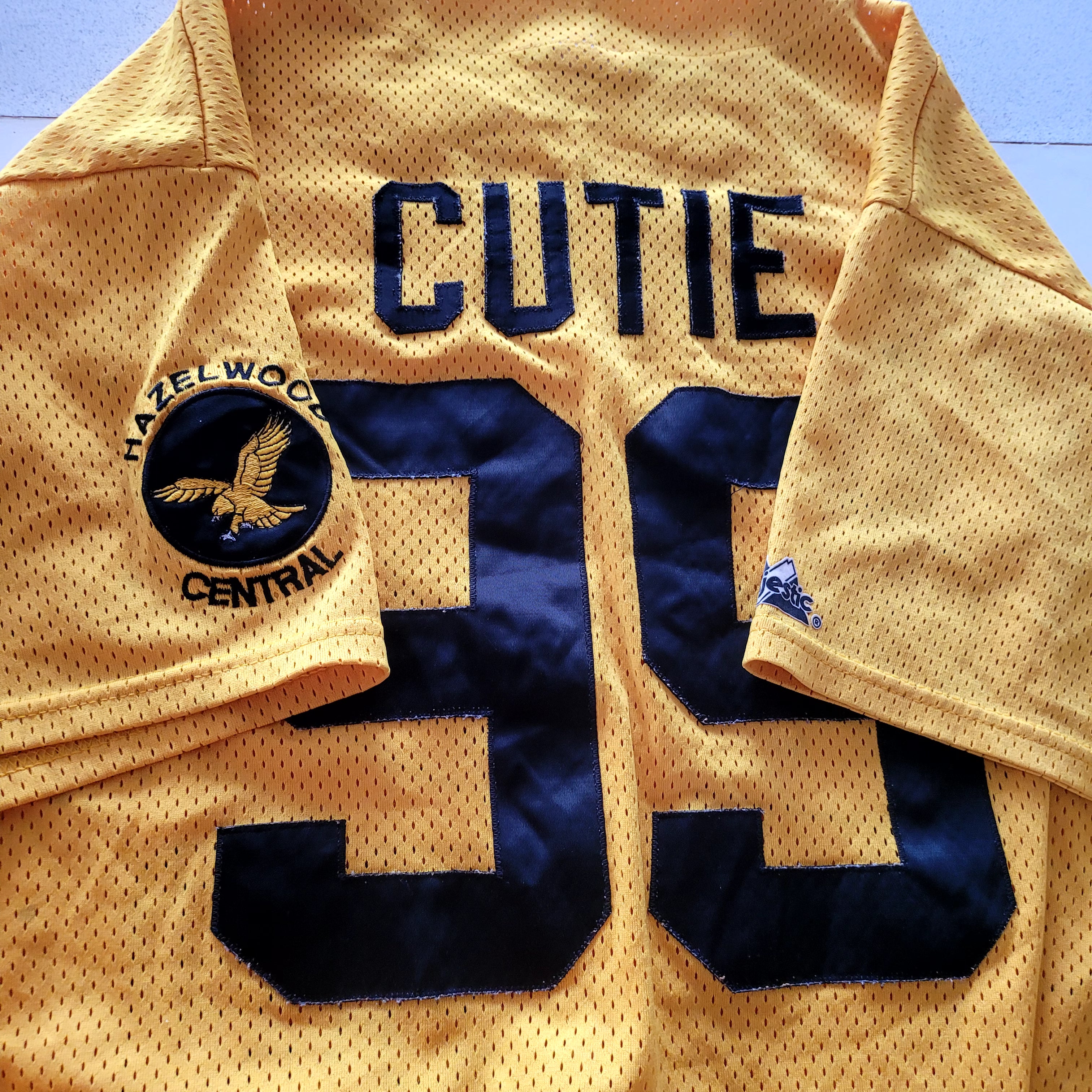 Vintage Majestic Senior Cutie #99 Baseball Jersey – Gold Black – XL - USASTARFASHION