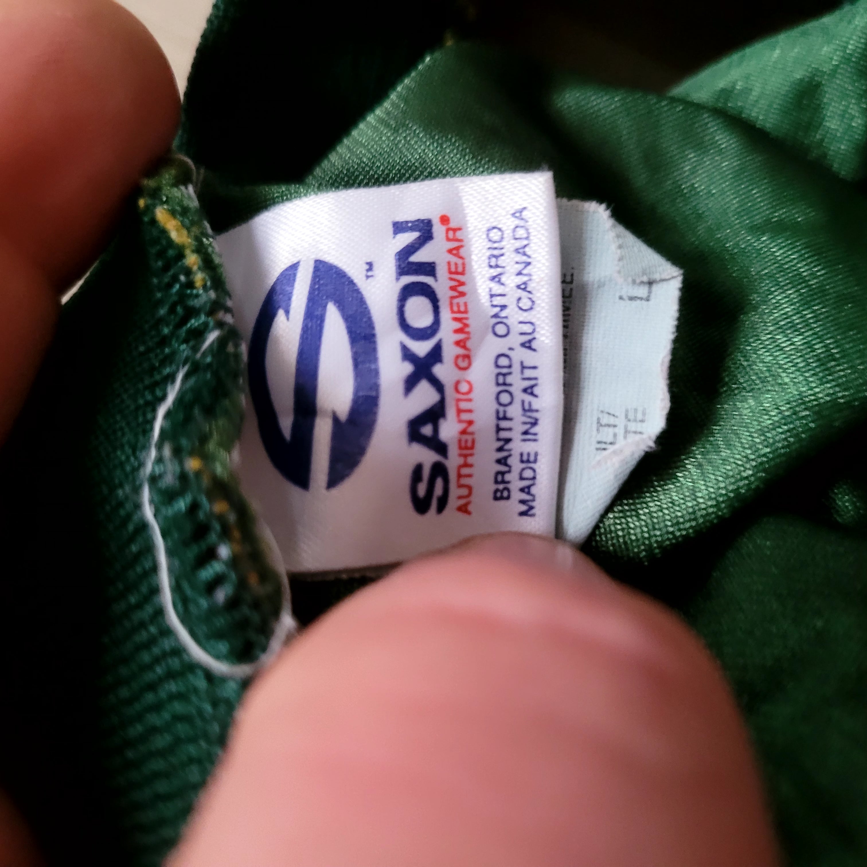 Saxon Rockies #15 Basketball Jersey - Size L - Made in Canada - USASTARFASHION