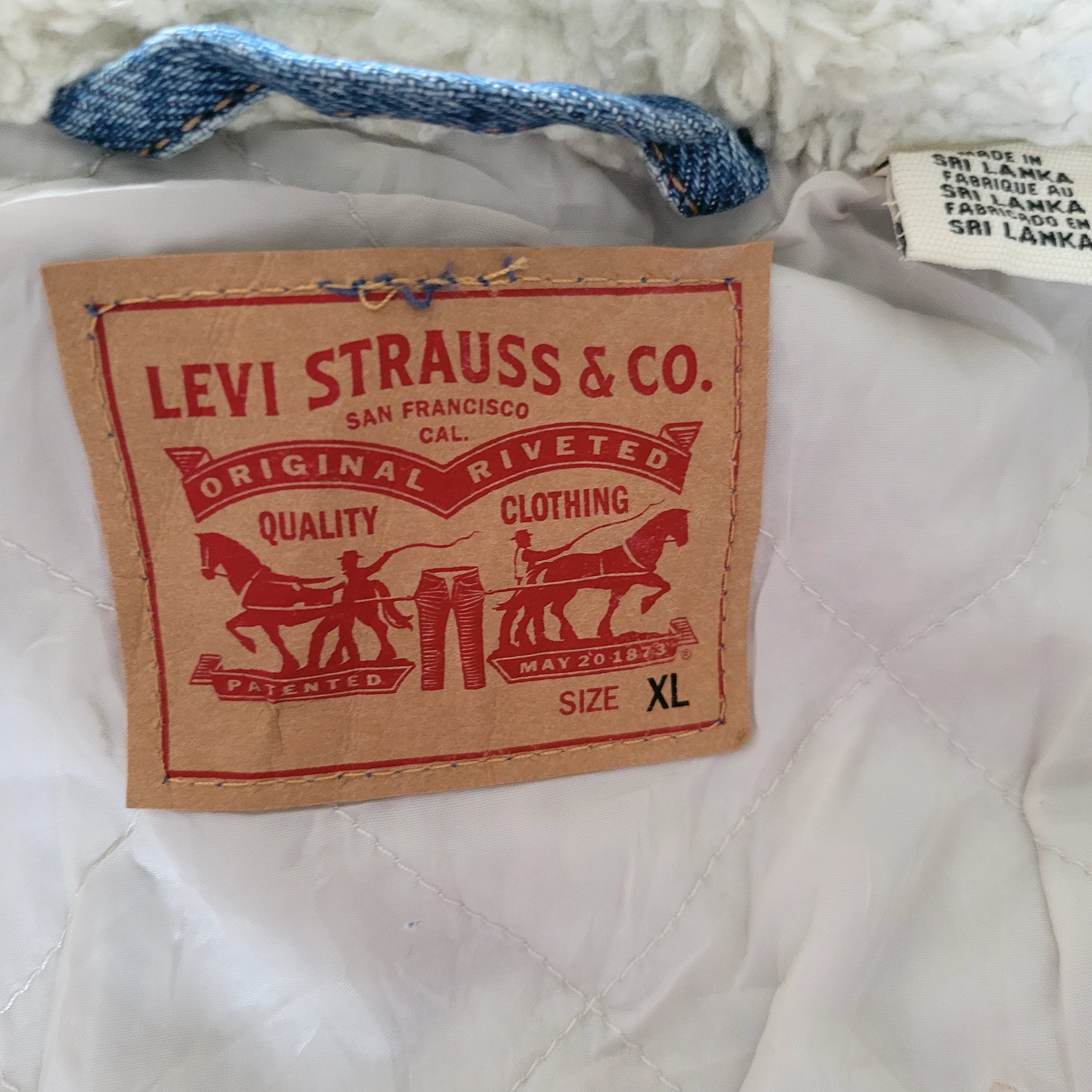 Levi’s Women’s Cropped Sherpa Trucker Jacket – Blue Denim XL - USASTARFASHION
