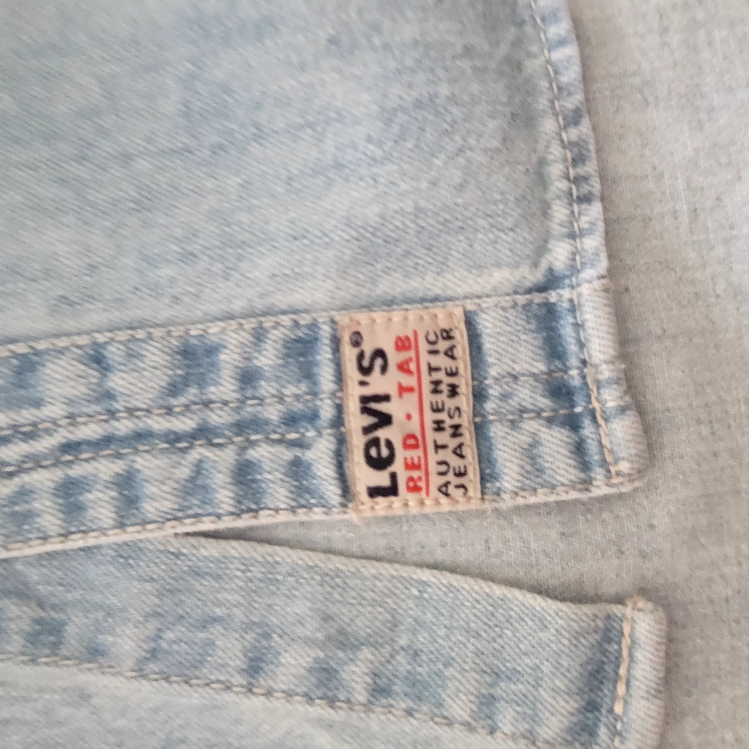 Levi’s White Authentic Western Shirt – Size M - USASTARFASHION