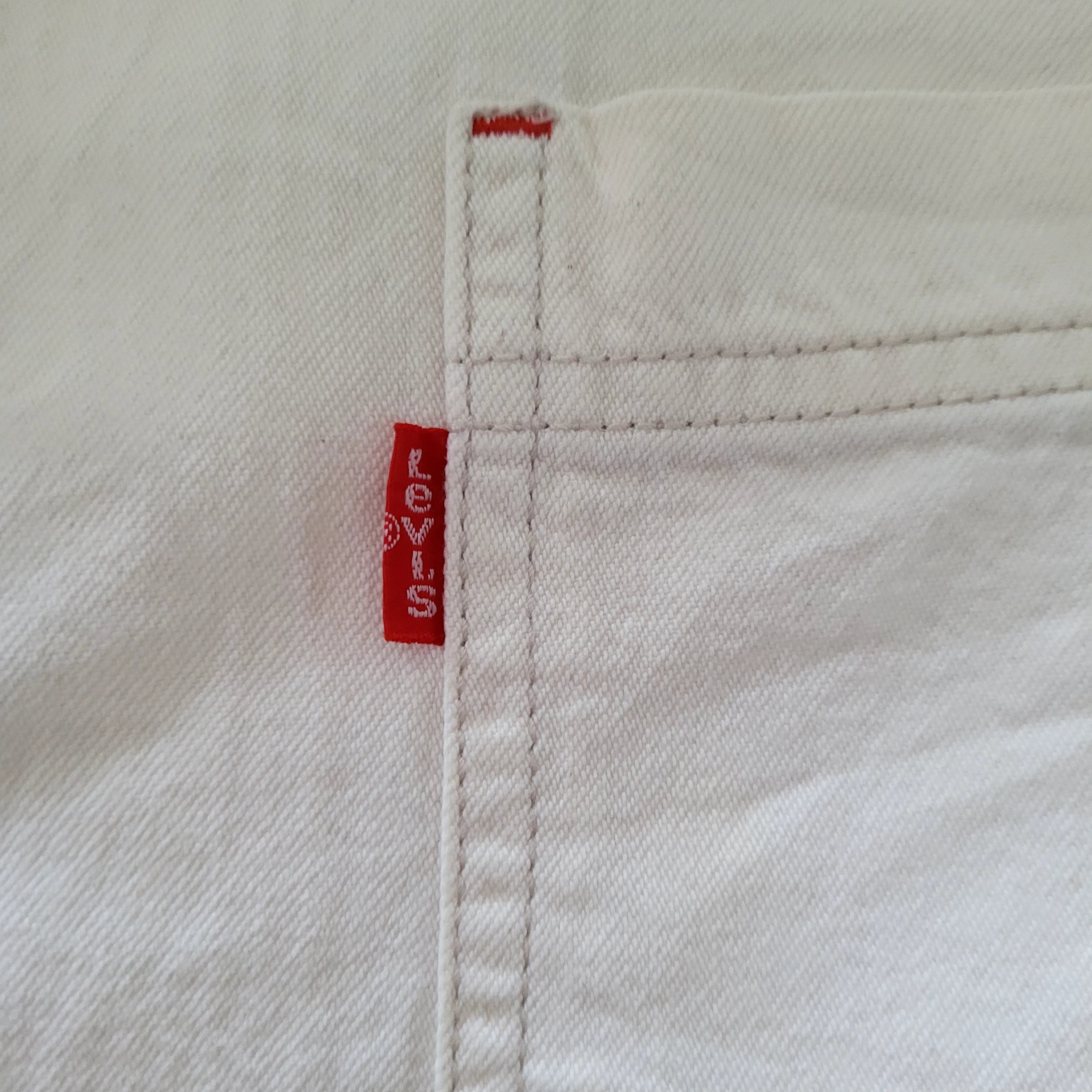 Levi’s White Authentic Western Shirt – Size M - USASTARFASHION