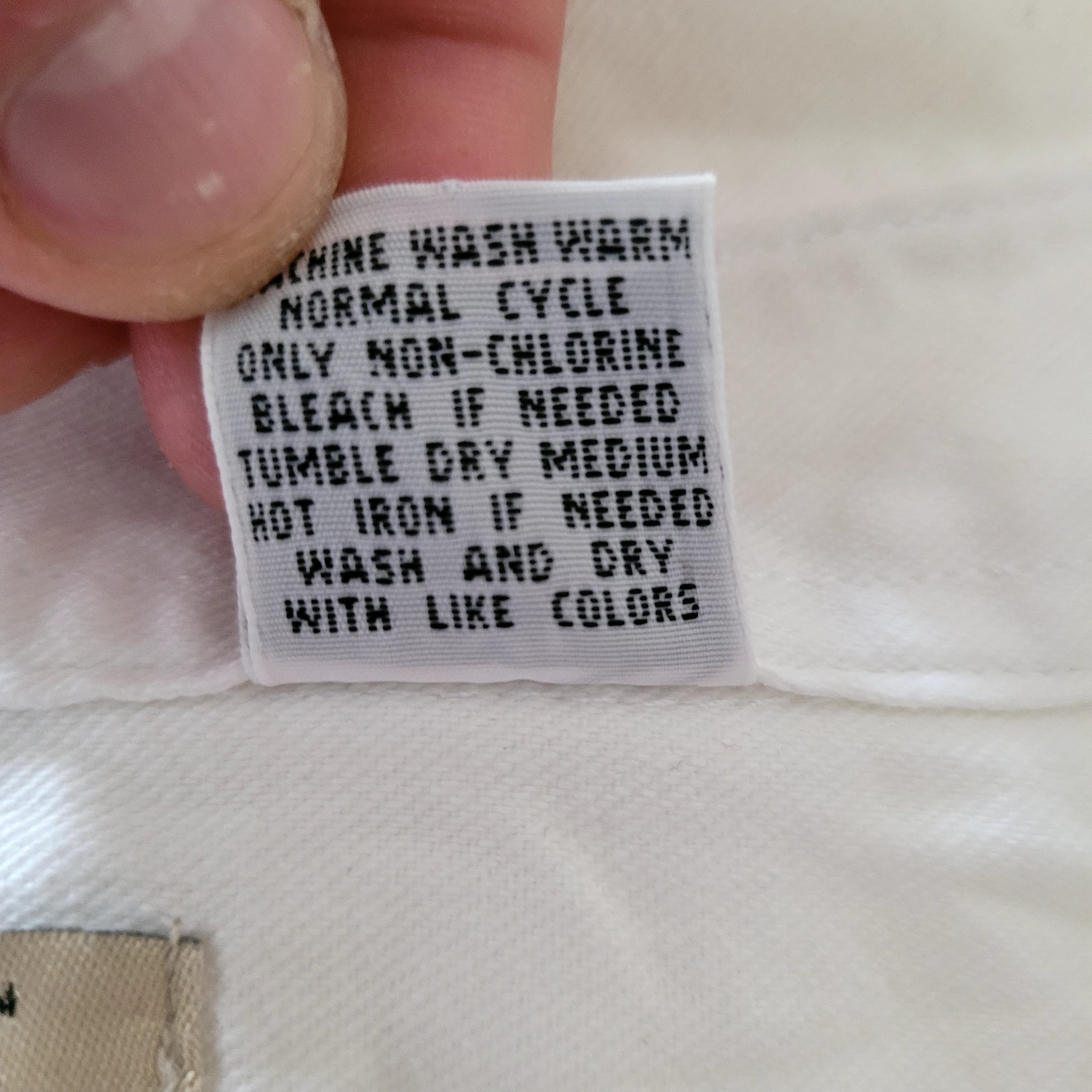 Vintage Levi’s White Denim Shirt – XXL, Red Tab, USA Style - USASTARFASHION