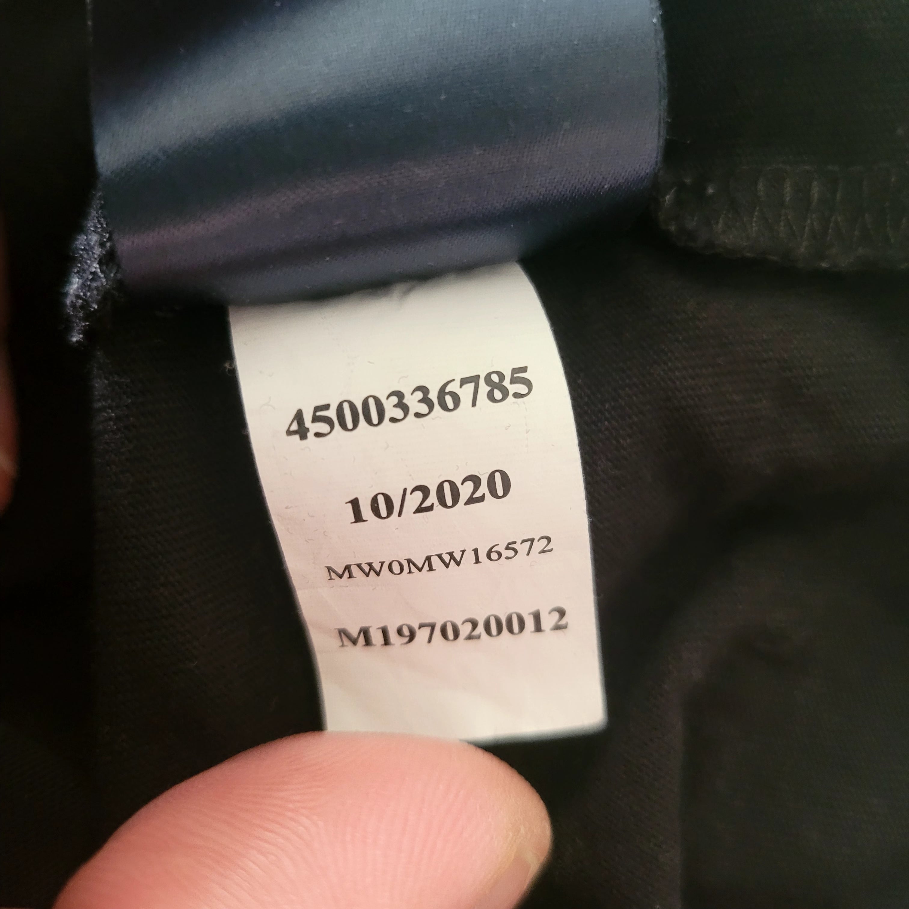 Tommy Hilfiger Organic Cotton T-Shirt – Size M - USASTARFASHION