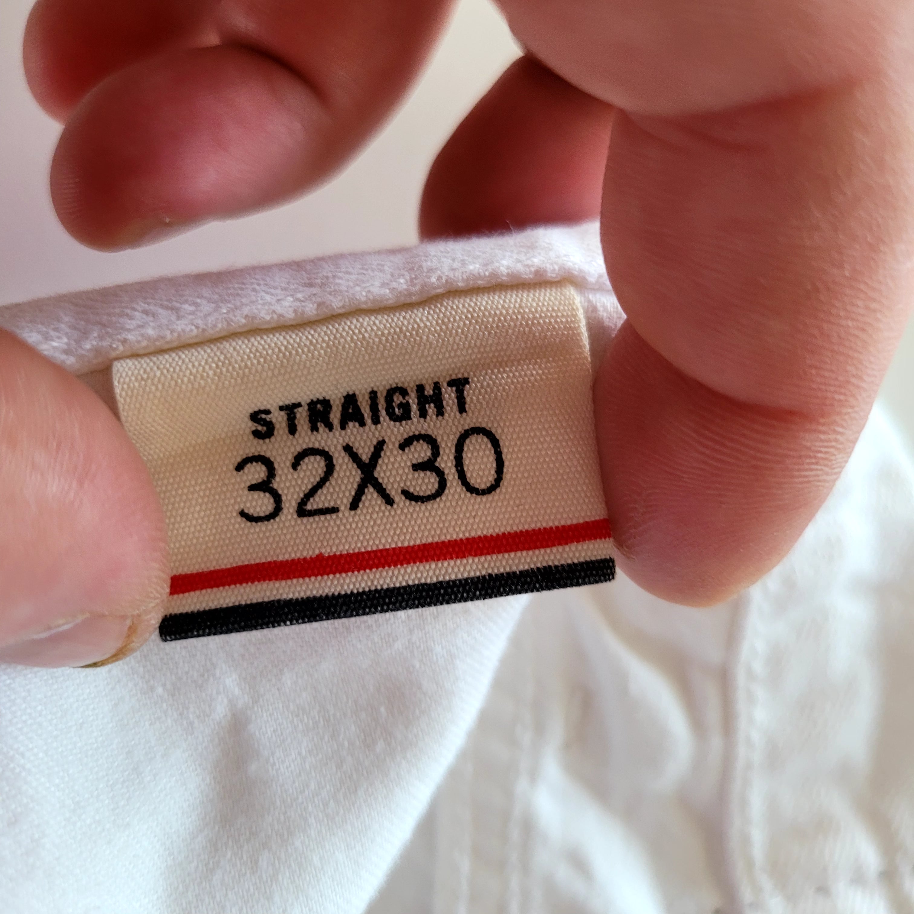 Tommy Hilfiger Men’s White Straight Fit Jeans – Size 32x30 - USASTARFASHION