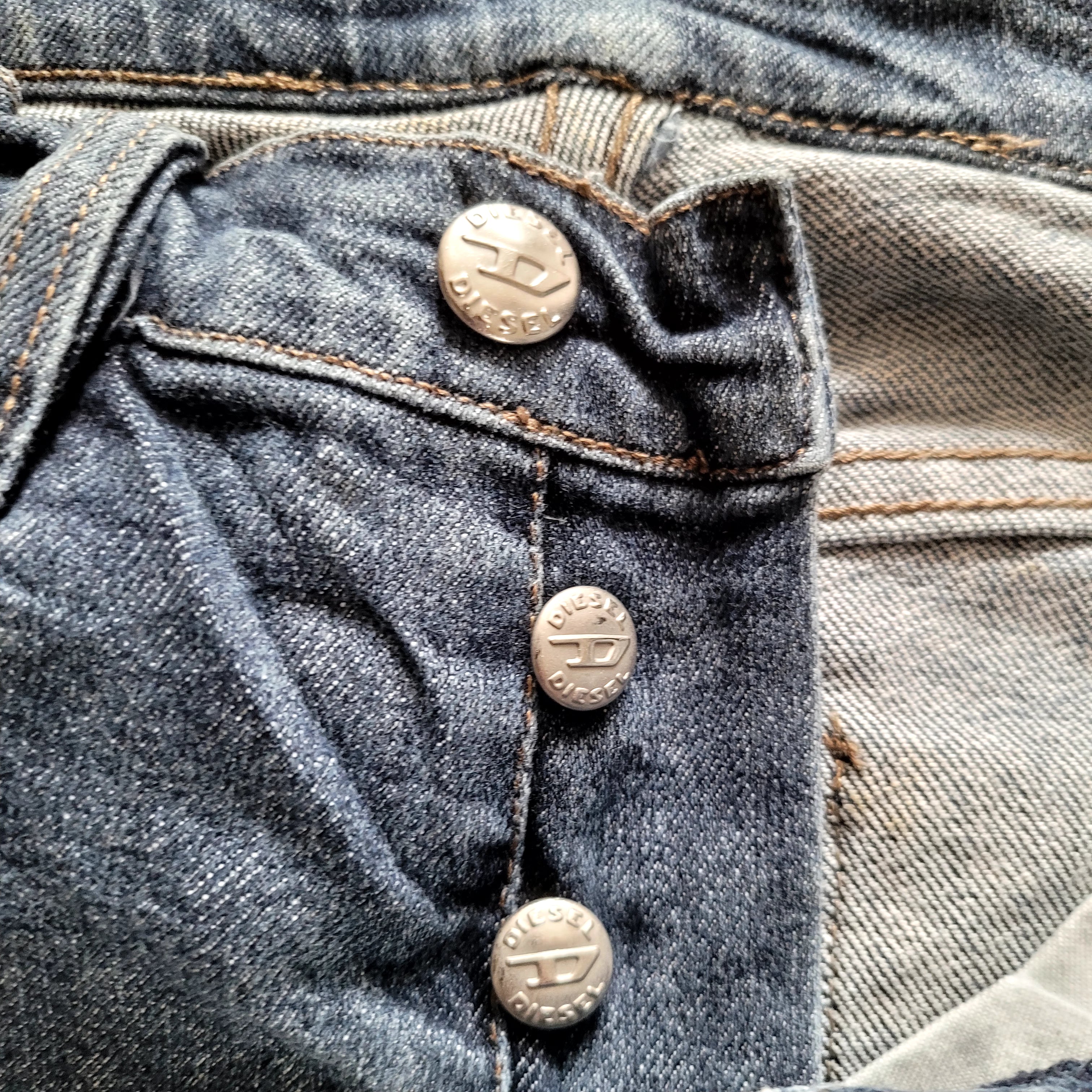 Diesel Women’s Jeans – W27 L28 – Made in Italy - USASTARFASHION