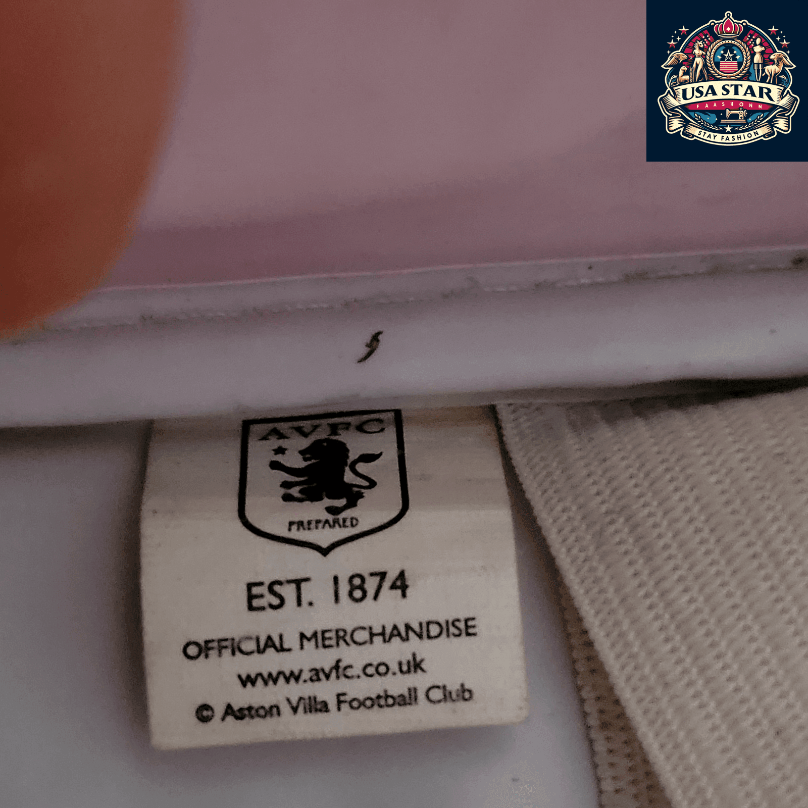 Official Aston Villa Lunch Bag - Maroon with Crest Logo for Fans, EST. 1874 - USASTARFASHION