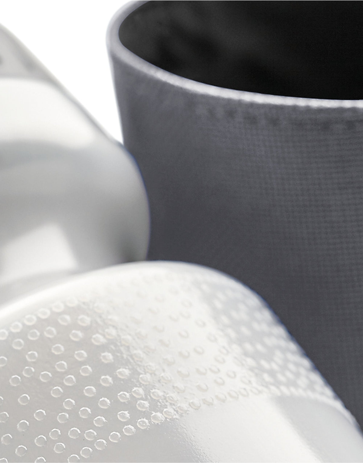 Quadra QD440 Water Bottle And Holder - Graphite Grey