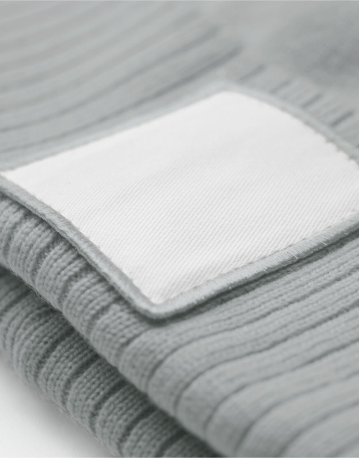 Beechfield B337R Appliqué Patch Beanie - Ash/White