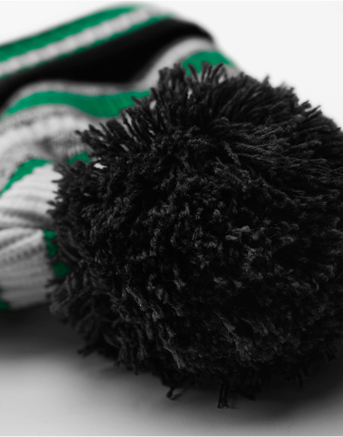 Beechfield B474R Multi-Sport Fan Beanie - Black/Kelly Green/White