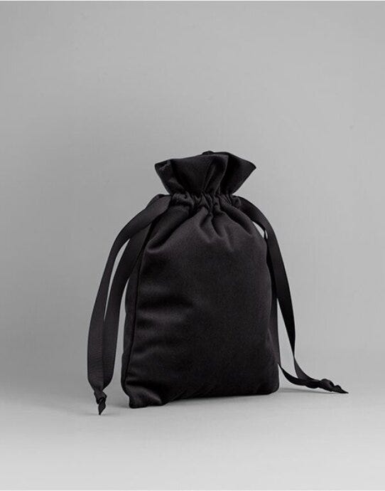 Bagbase BG718 Velvet Gift Bag - Black Onyx
