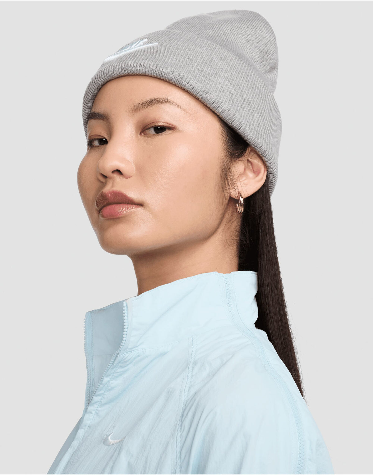 Nike HF0186 Peak Beanie - Dark Grey Heather/White