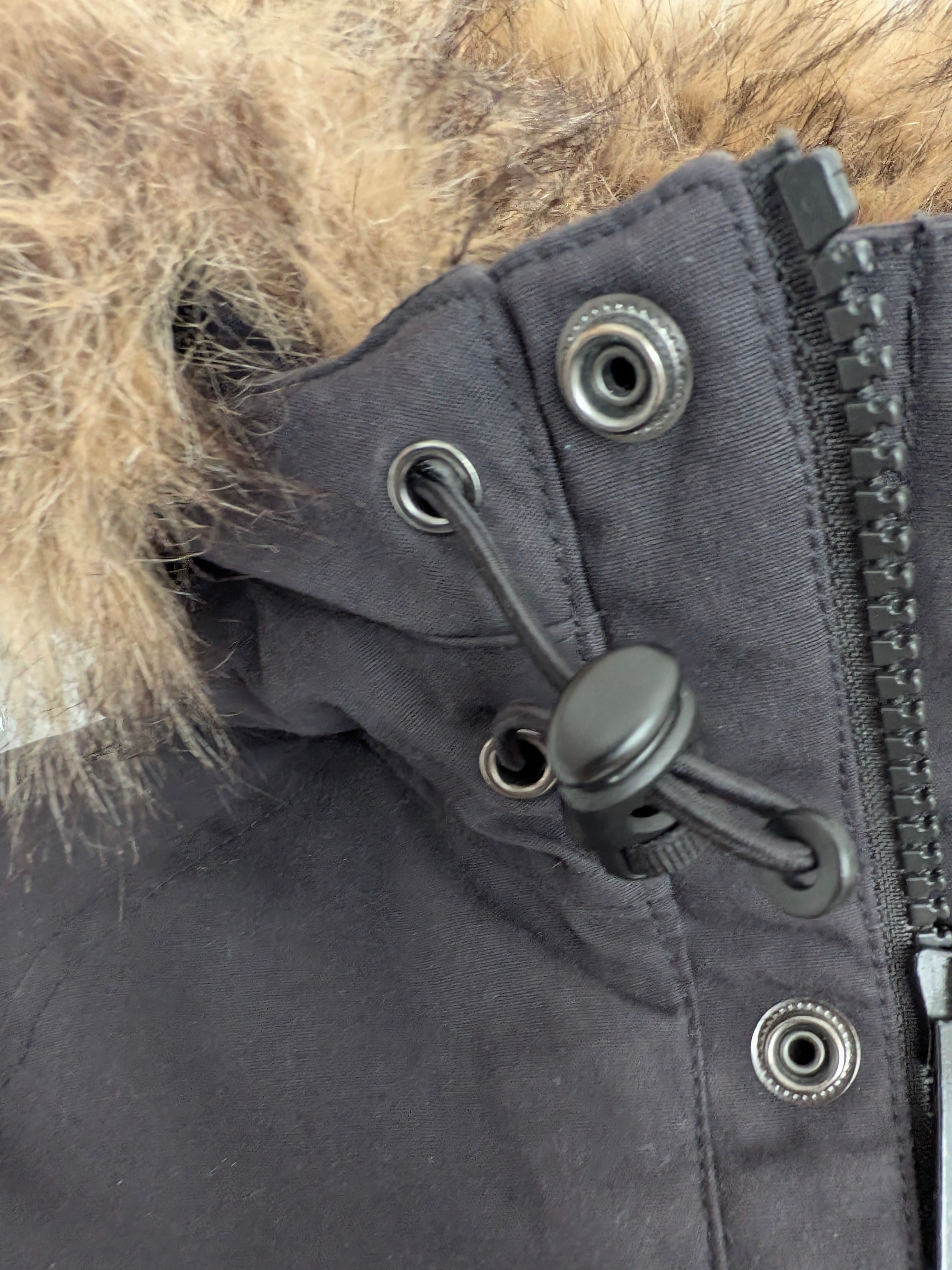 Carhartt WIP Trapper Jacket Black Faux Fur Hood Men’s Size S Small Winter Parka - USASTARFASHION