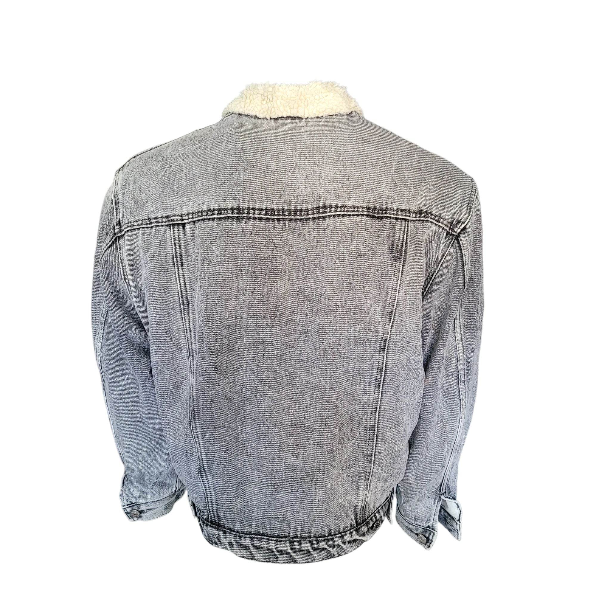 Vintage Levi’s Sherpa Lined Denim Jacket – Size S - USASTARFASHION