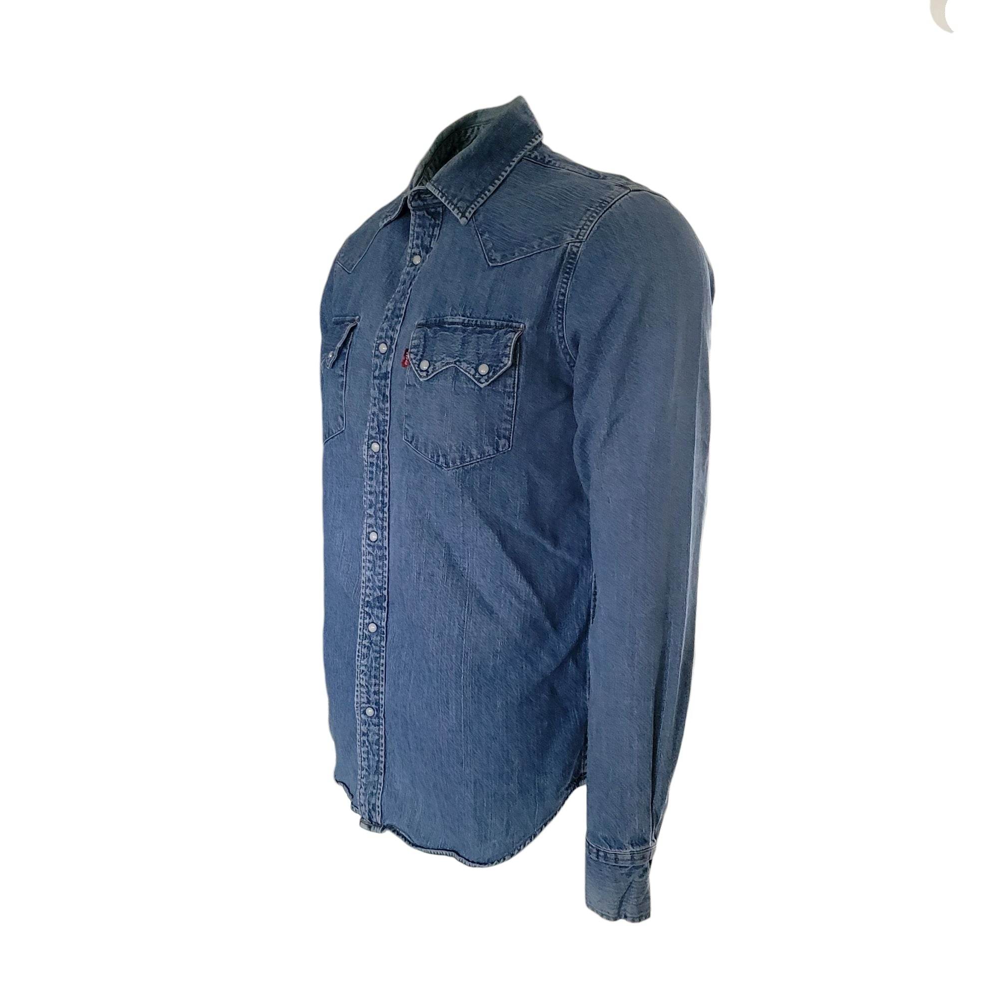 Vintage Levi's Western Denim Shirt – Size M - USASTARFASHION