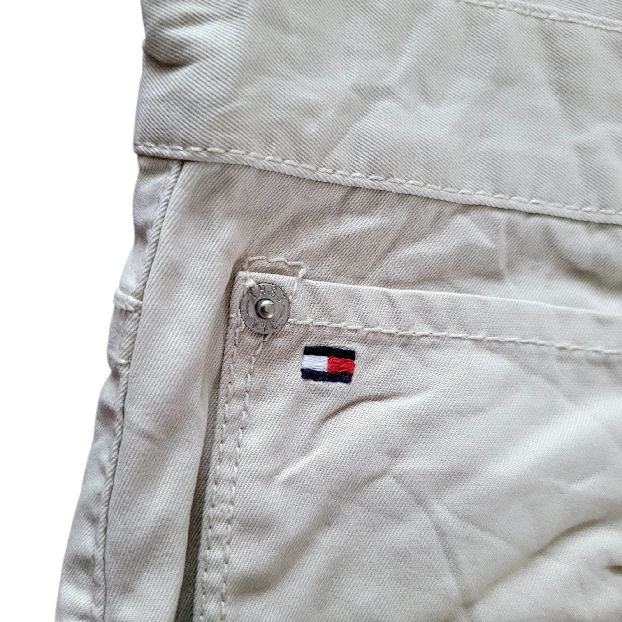 Tommy Hilfiger Men’s Relaxed Fit Chino Pants – Size 40x32 - USASTARFASHION