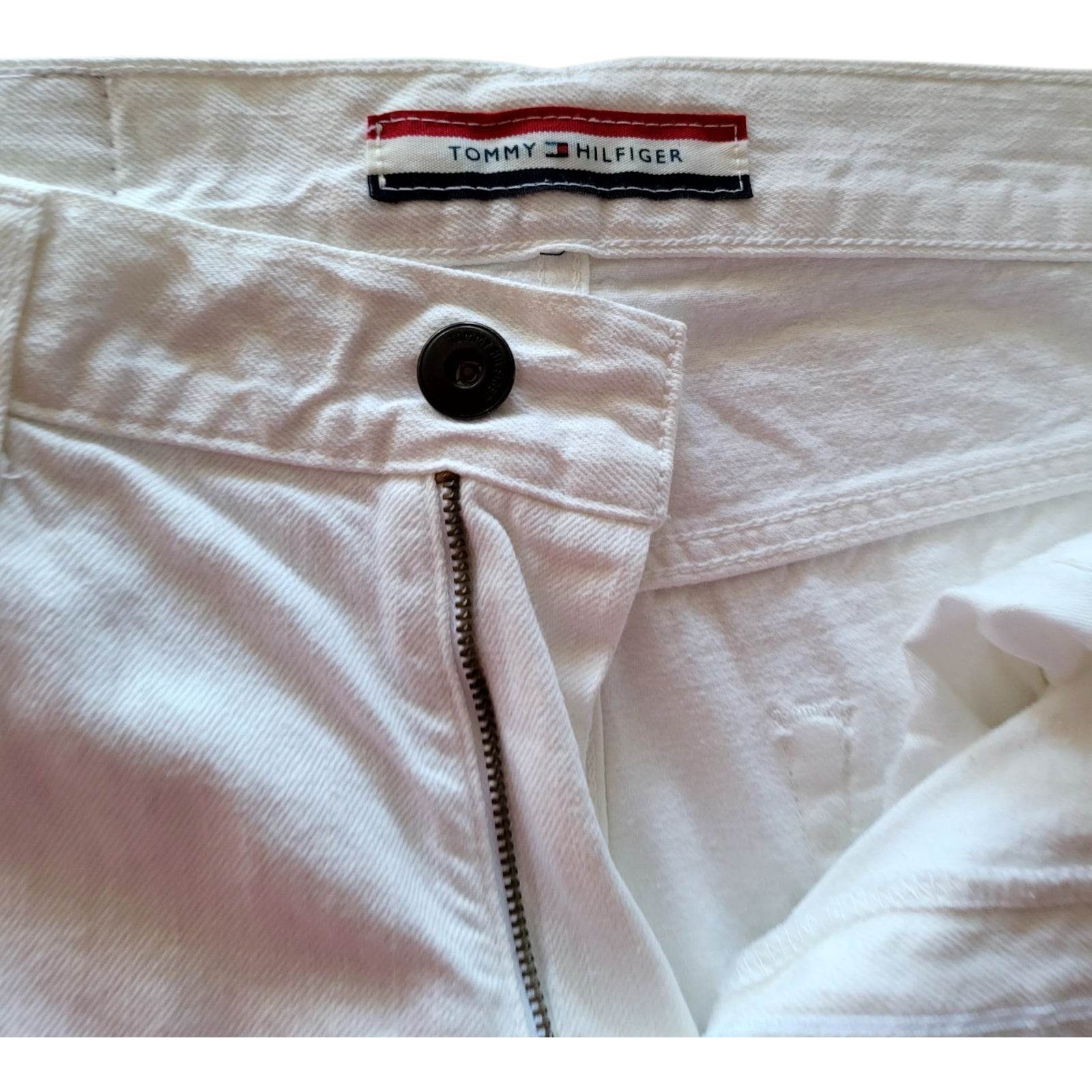 Tommy Hilfiger Men’s White Straight Fit Jeans – Size 32x30 - USASTARFASHION