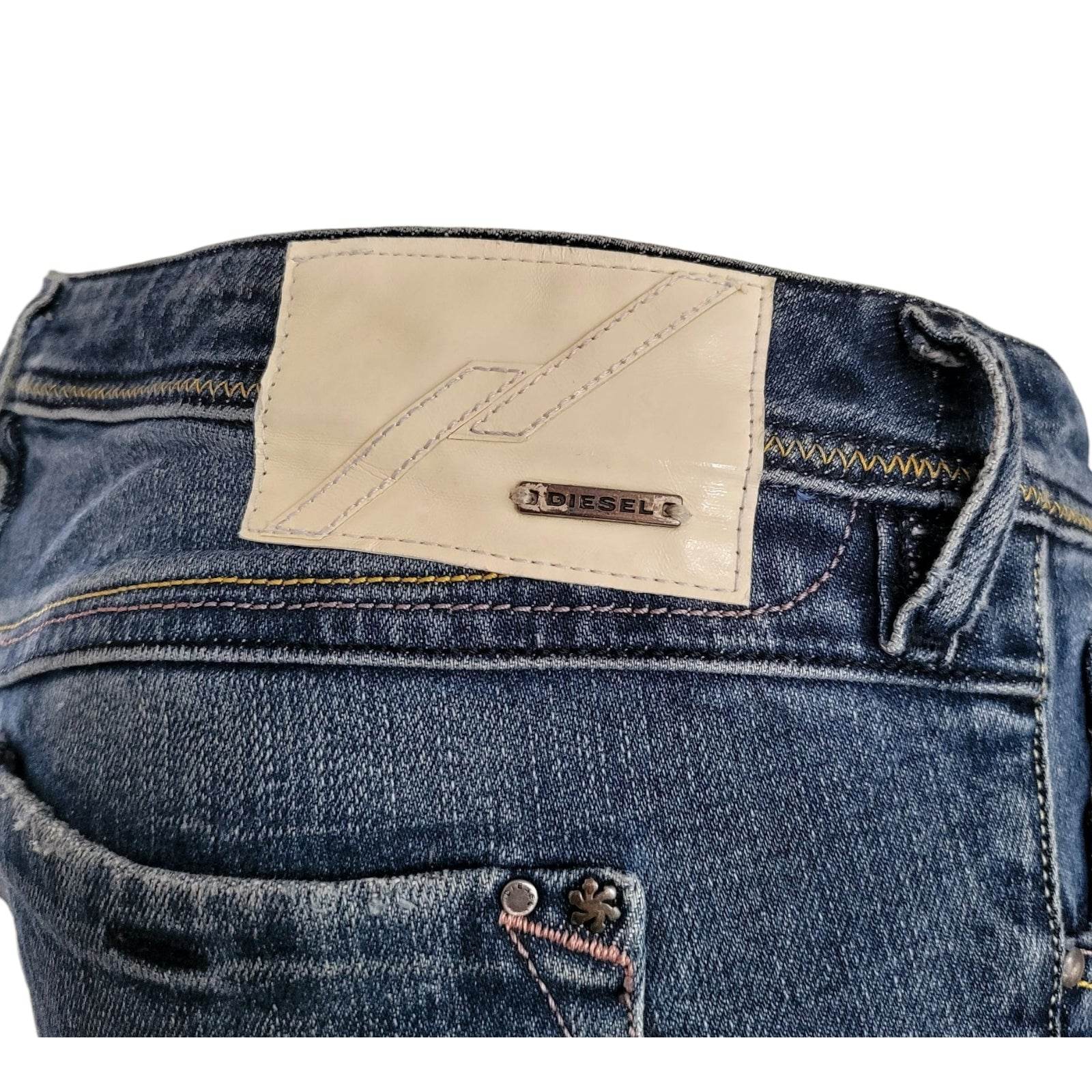 Diesel Lowky 008LA Stretch Jeans – W30 L32 – Unisex - USASTARFASHION