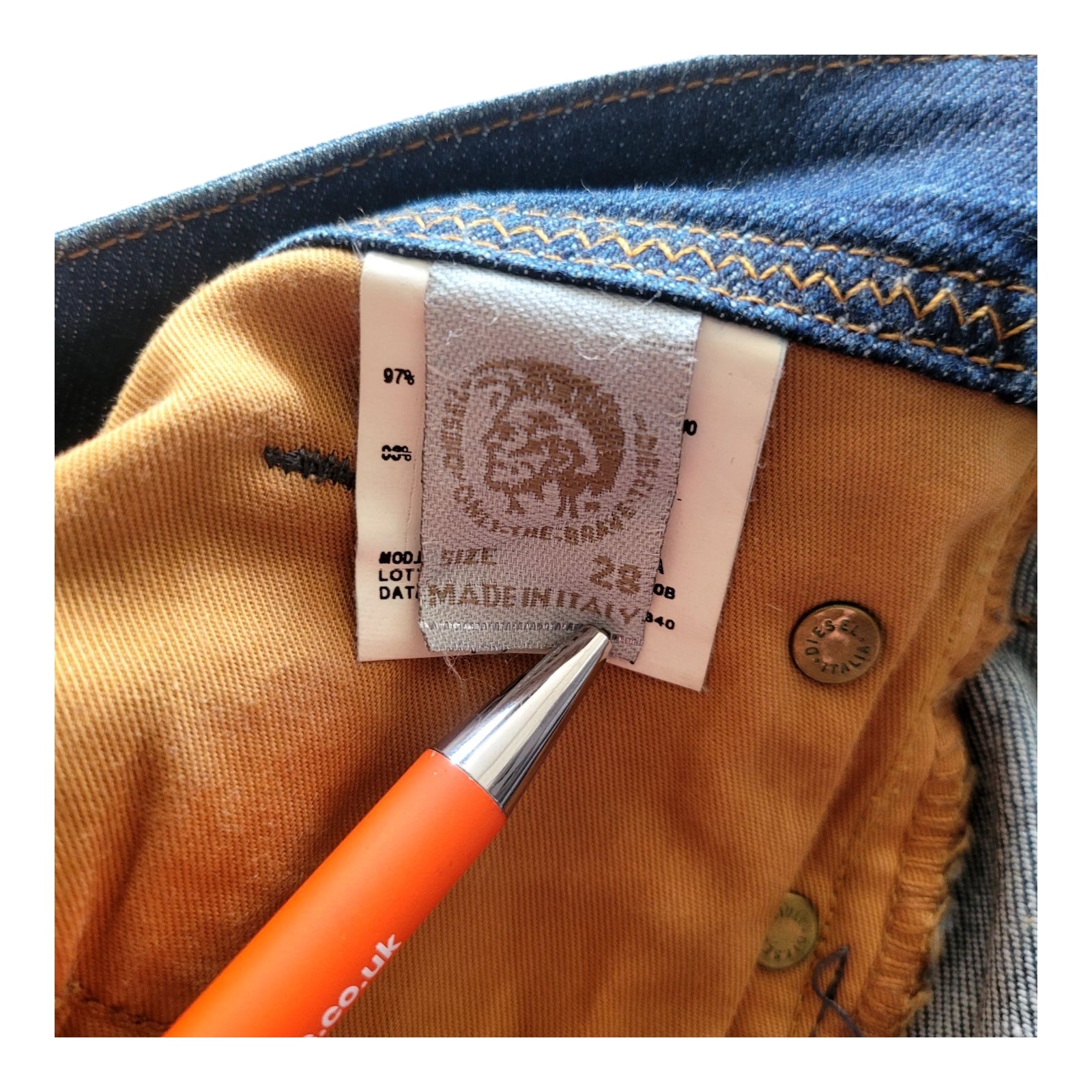 Diesel Lowky B.C. Jeans – W28 L32 – Made in Italy - USASTARFASHION