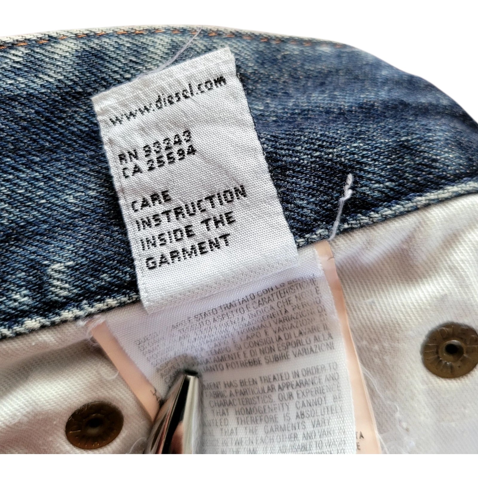 Diesel Vintage Jeans – Model: CHERONE L.34 – Size W28 L26– Made in Italy