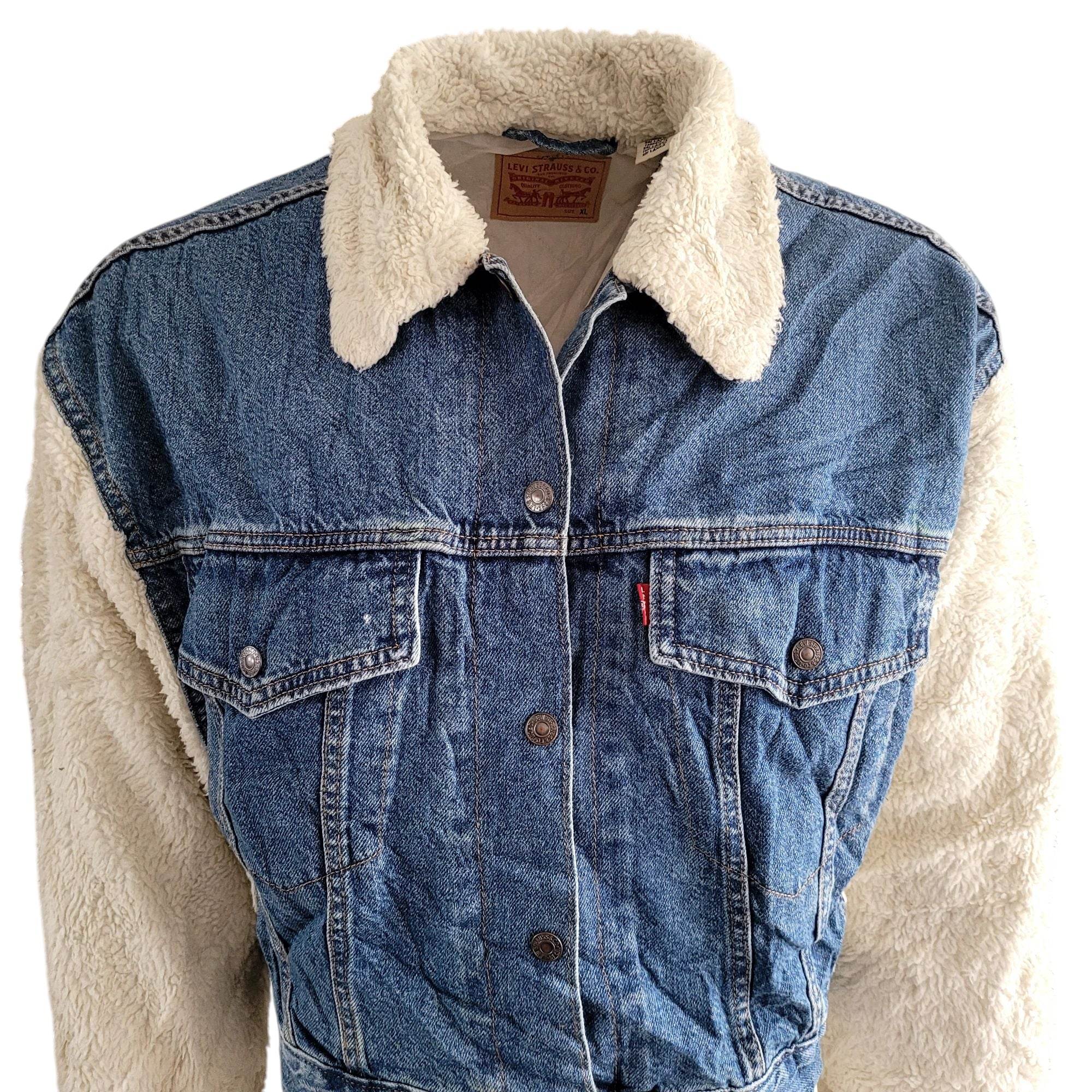 Levi’s Women’s Cropped Sherpa Trucker Jacket – Blue Denim XL - USASTARFASHION