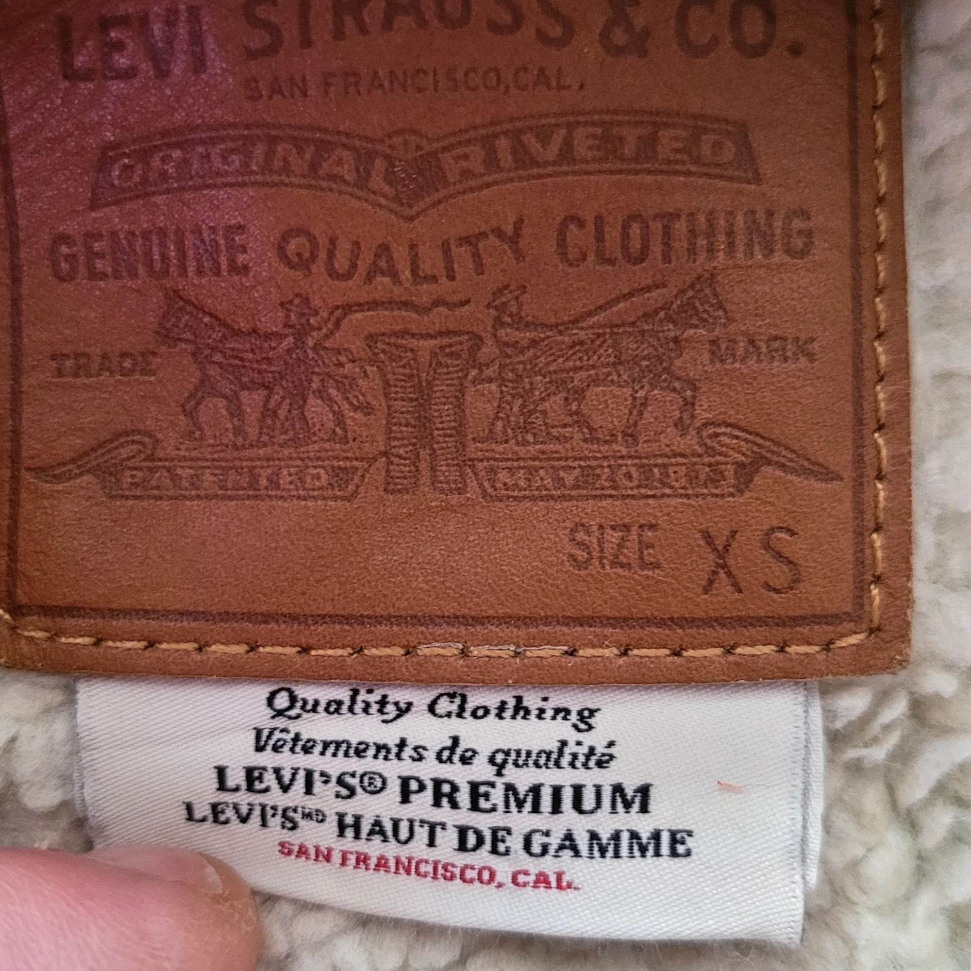 Vintage Levi’s Sherpa Trucker Jacket – Blue Denim, Size XS - USASTARFASHION