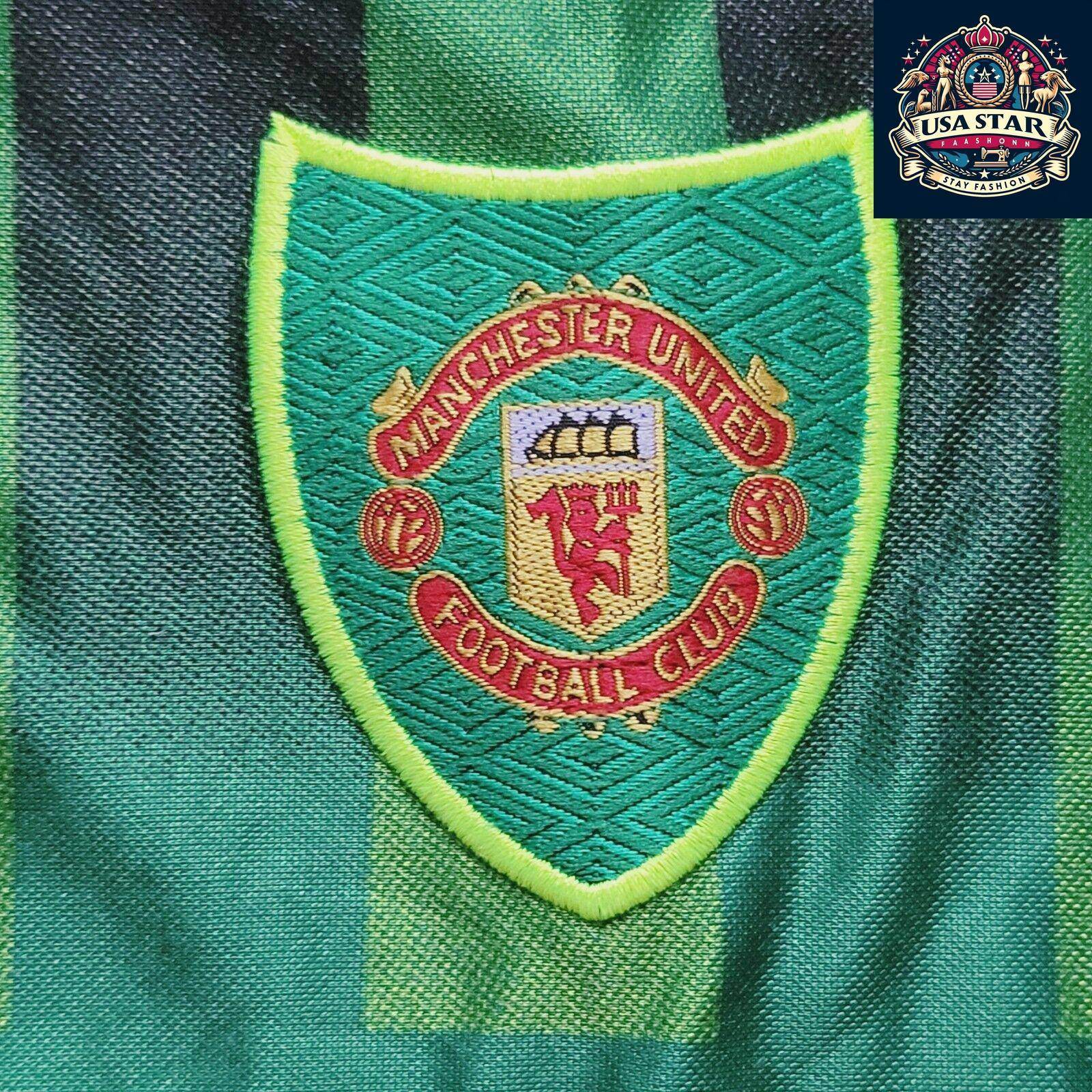 Vintage Manchester United Goalkeeper Shirt 1994 - 1996 – Rare Umbro Collectible, Authentic Design - USASTARFASHION