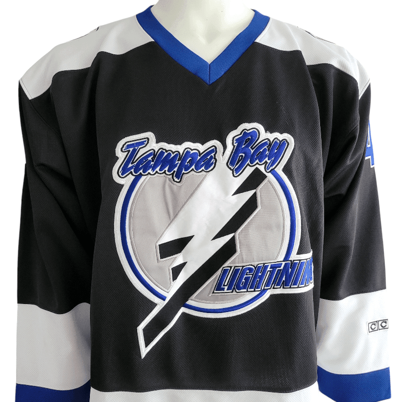 Vintage Tampa Bay Lightning Jersey - Vinny Lecavalier 4, CCM NHL, Size M, Black/White/Blue - USASTARFASHION