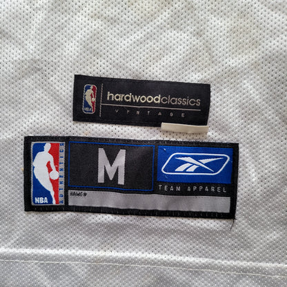 Reebok NBA Hardwood Classics Mike Bibby #10 Sacramento Kings Jersey – Size M - USASTARFASHION