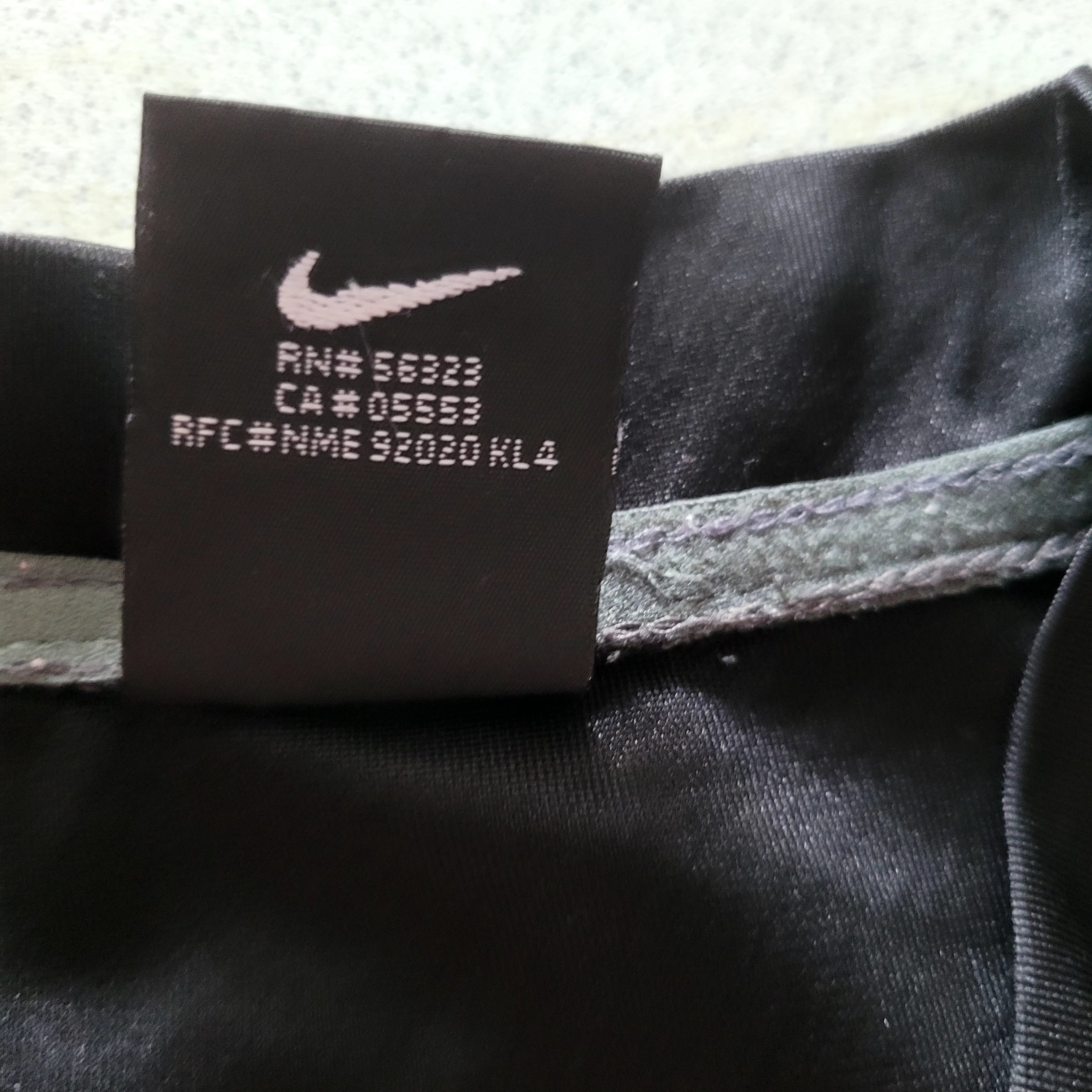 Nike Purdue Boilermakers #15 Drew Brees Football Jersey – Black Gold – Size L - USASTARFASHION