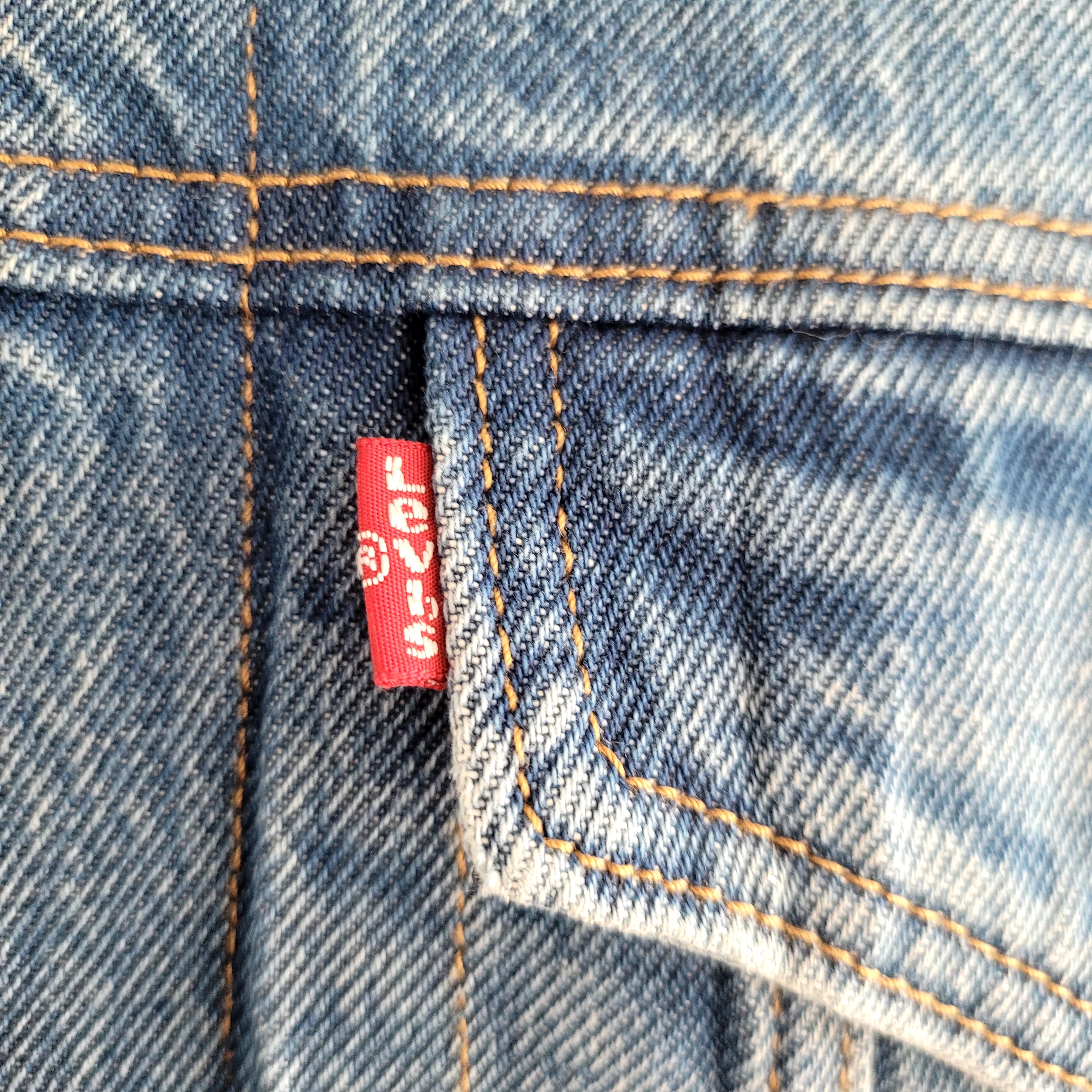 Levi’s Sherpa-Lined Trucker Jacket WaterLess™ – Size L (Second Hand) - USASTARFASHION