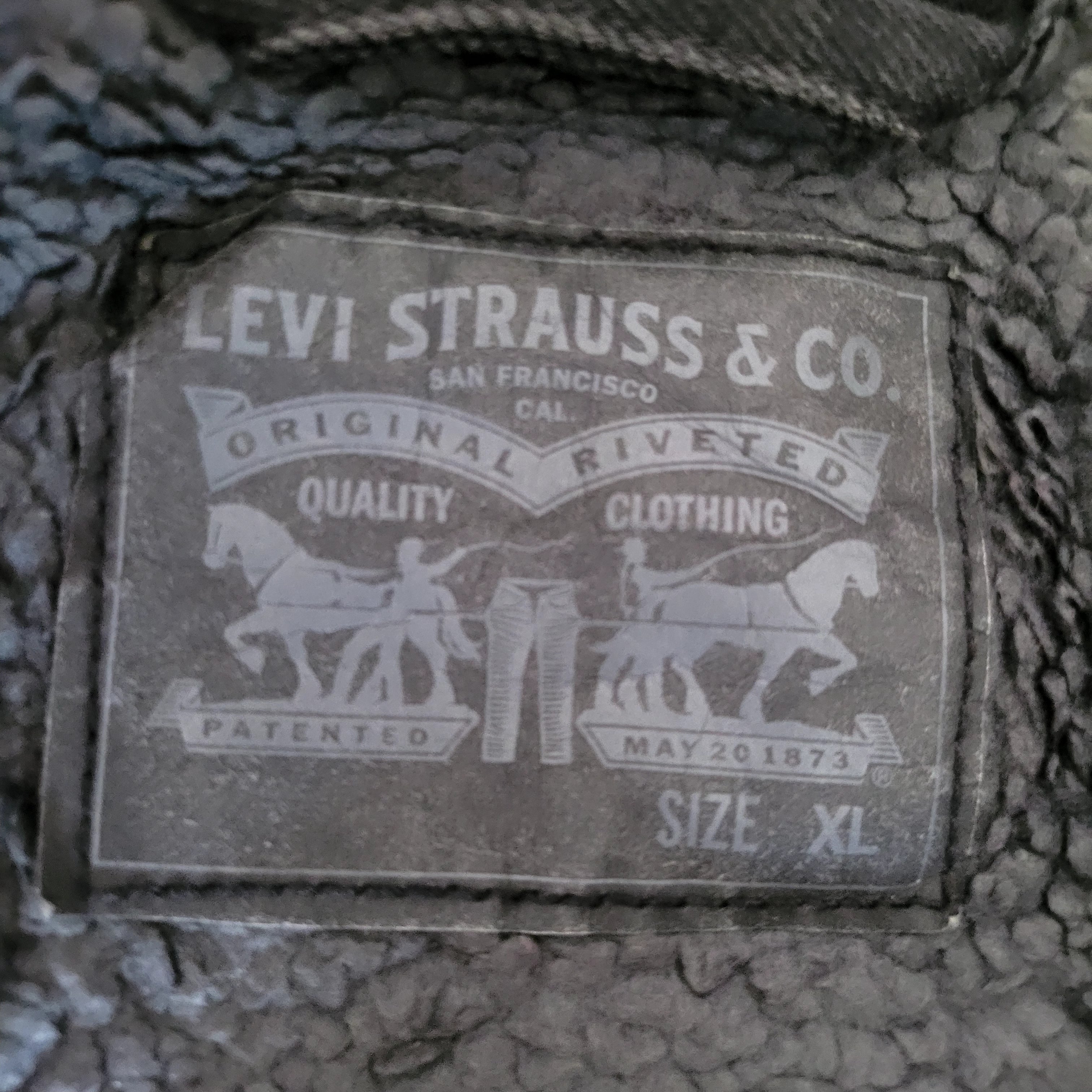 Levi’s Sherpa Trucker Jacket – Black Denim, WaterLess™, Size XL - USASTARFASHION
