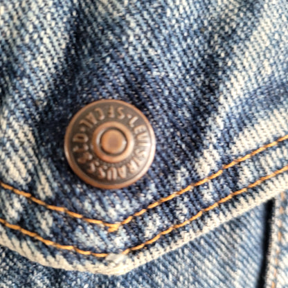 Levi’s Authentic Sherpa Denim Trucker Jacket – Size M, USA Made - USASTARFASHION