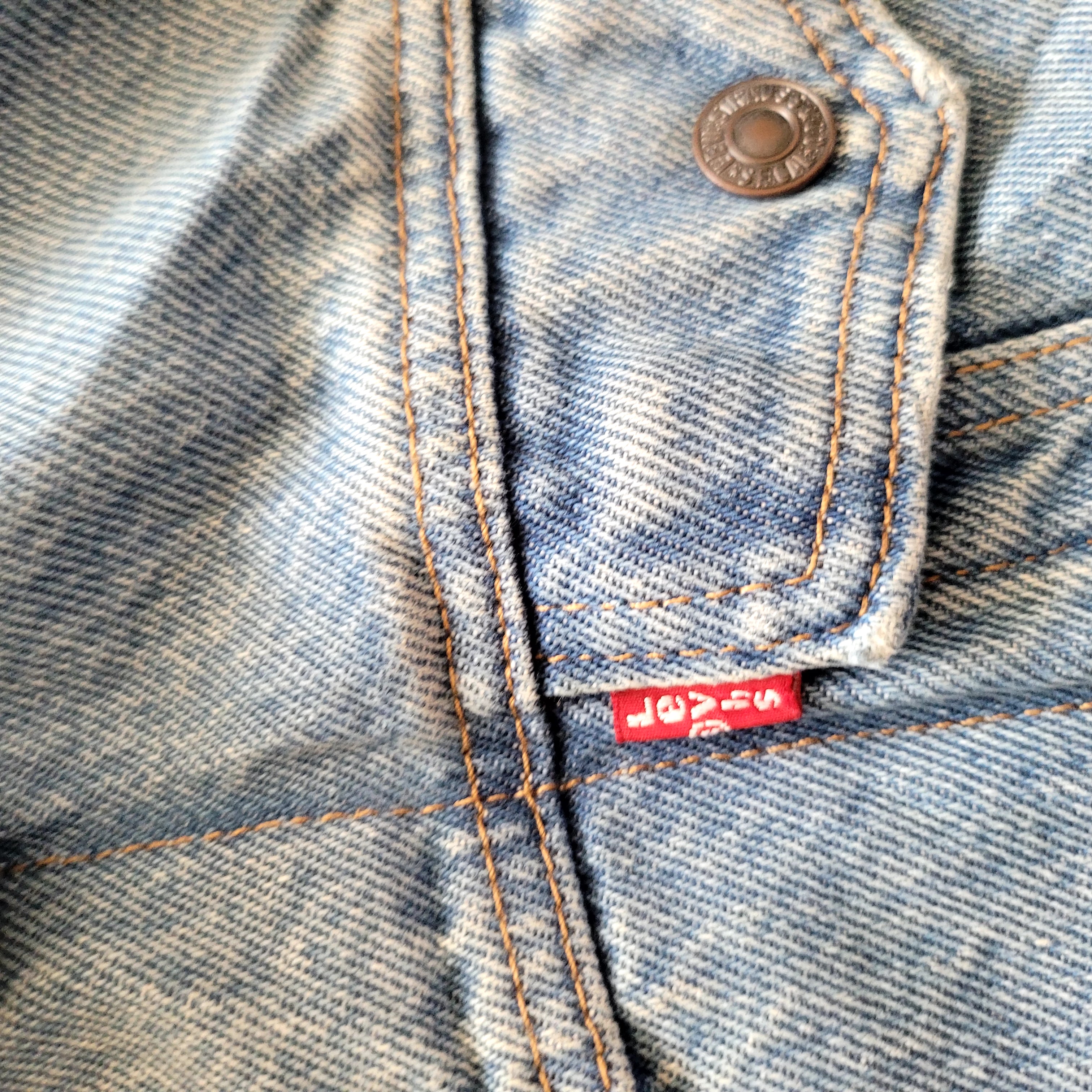 Vintage Levi’s Sherpa-Lined Denim Jacket – Youth Size M - USASTARFASHION