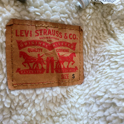 Vintage Levi’s Light Wash Sherpa Trucker Jacket – Size S - USASTARFASHION