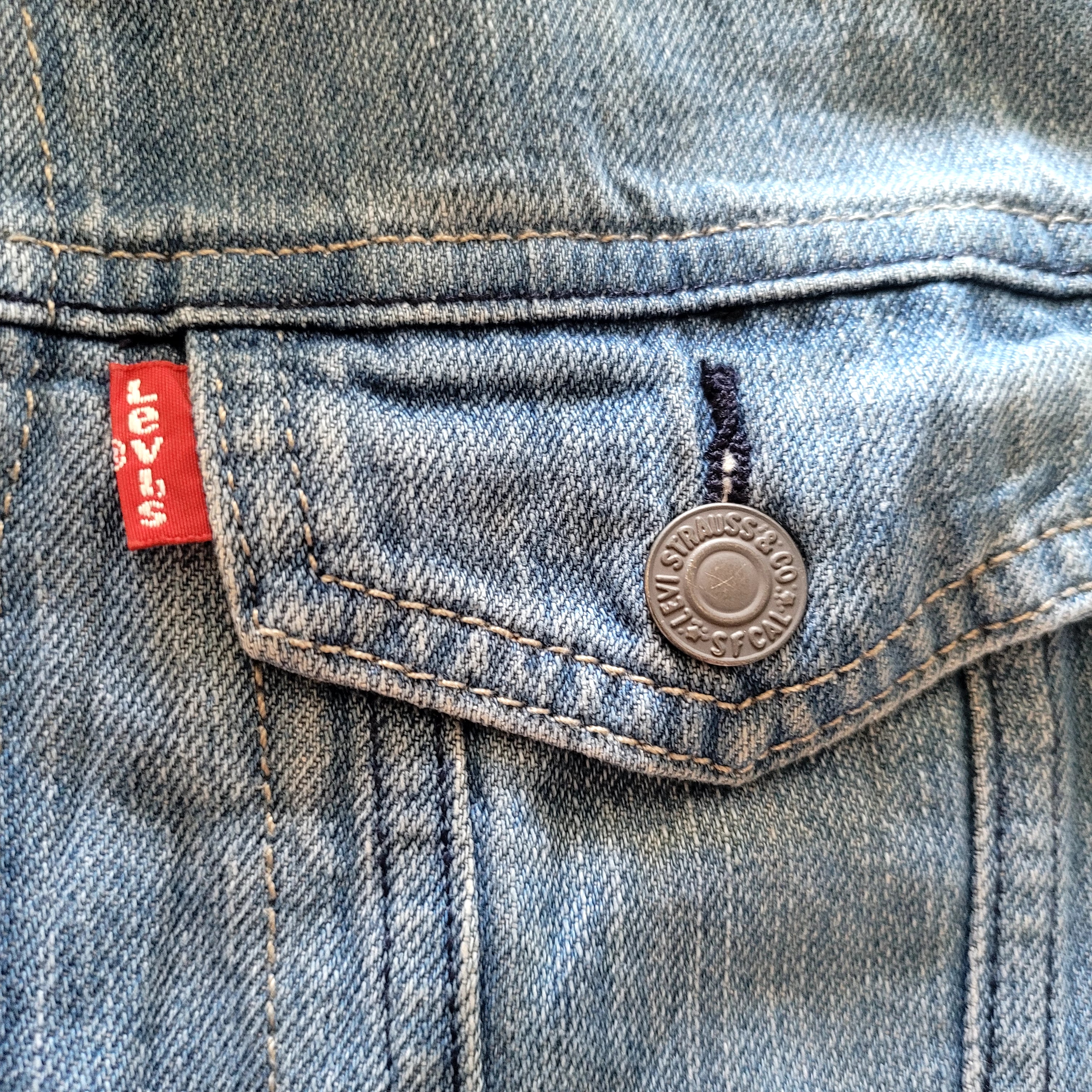 Vintage Levi’s Sherpa Denim Trucker Jacket – Youth M (10–12) - USASTARFASHION