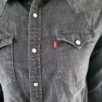 Vintage Levi’s Western Denim Shirt – Black, Size M - USASTARFASHION