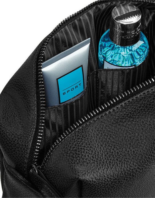 Quadra QD879 NuHide® Washbag - Black