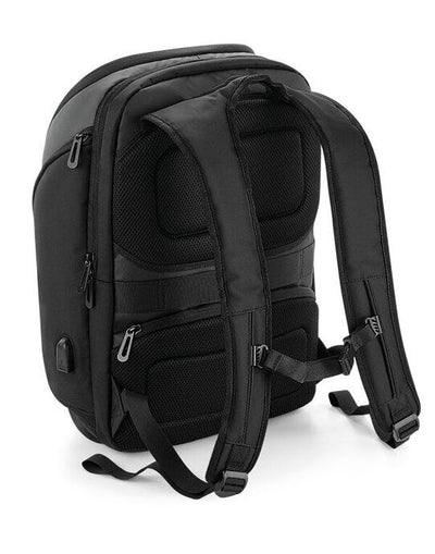 Quadra QD910 Pro-Tech Charge Backpack - Black