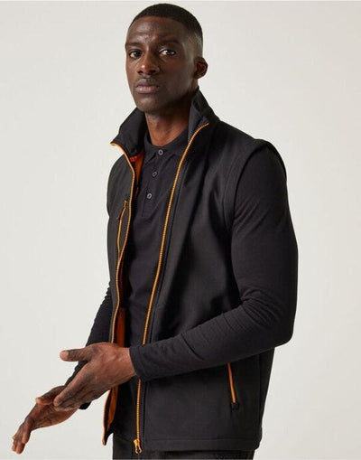 Regatta Professional TRA915 Regatta Navigate 2L Softshell Bodywarmer - Black Orange Pop
