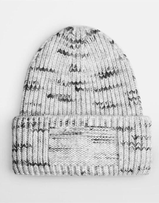 Beechfield B330R Chunky Knitted Patch Beanie - Cloudy Haze