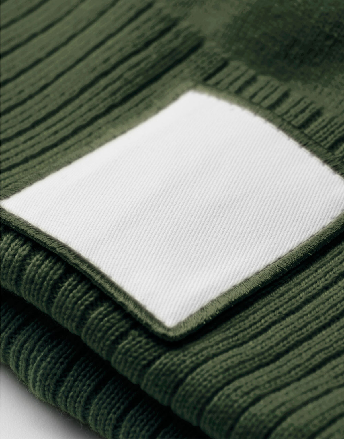 Beechfield B338R Appliqué Patch Pom Beanie - Olive Green/White