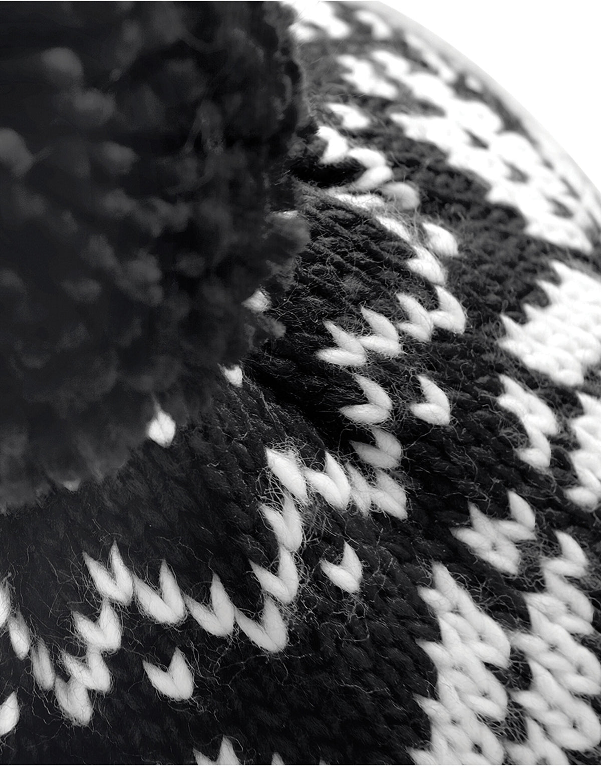 Beechfield B456 Fair Isle Snowstar® Beanie - Black/White