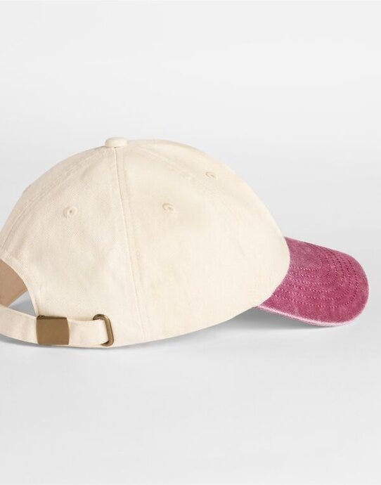 Beechfield B673 Contrast Peak Vintage Cap - Natural/Vintage Red