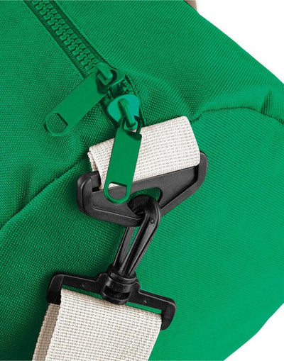 Bagbase BG140 Original Barrel Bag - Kelly Green/Off White