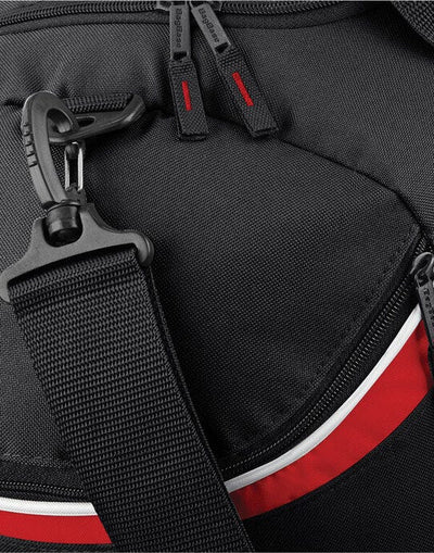 Bagbase BG572 Teamwear Holdall - Black/Classic Red/White