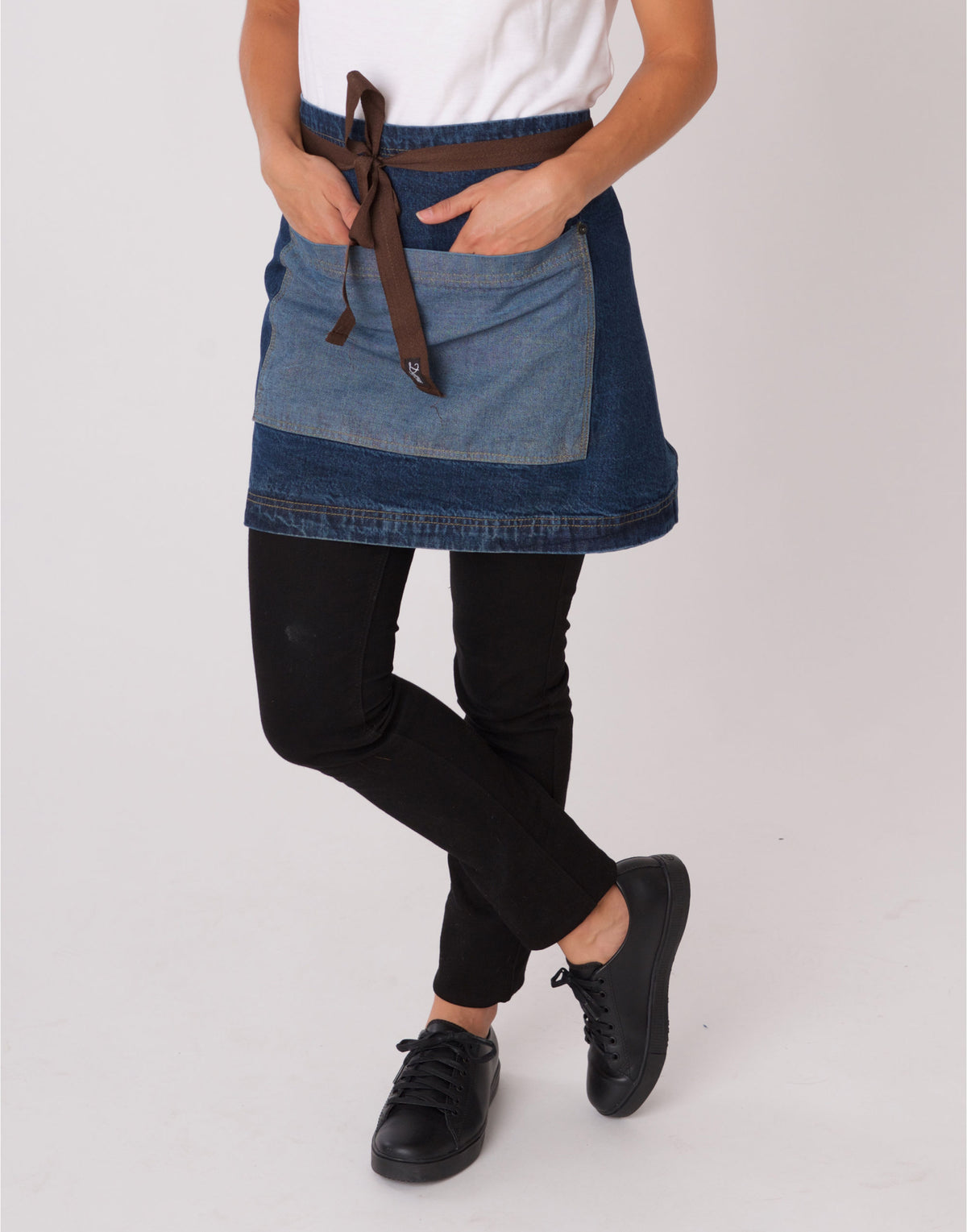 Dennys DP103B1 Washed Denim Contrast Waist Apron - Washed Blue Denim
