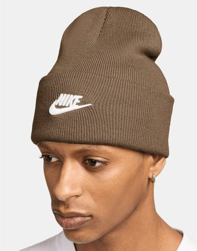 Nike HF0186 Peak Beanie - Mosswood Brown/White