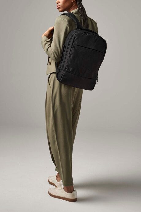 Quadra QD990 QTech Charge Convertible Backpack