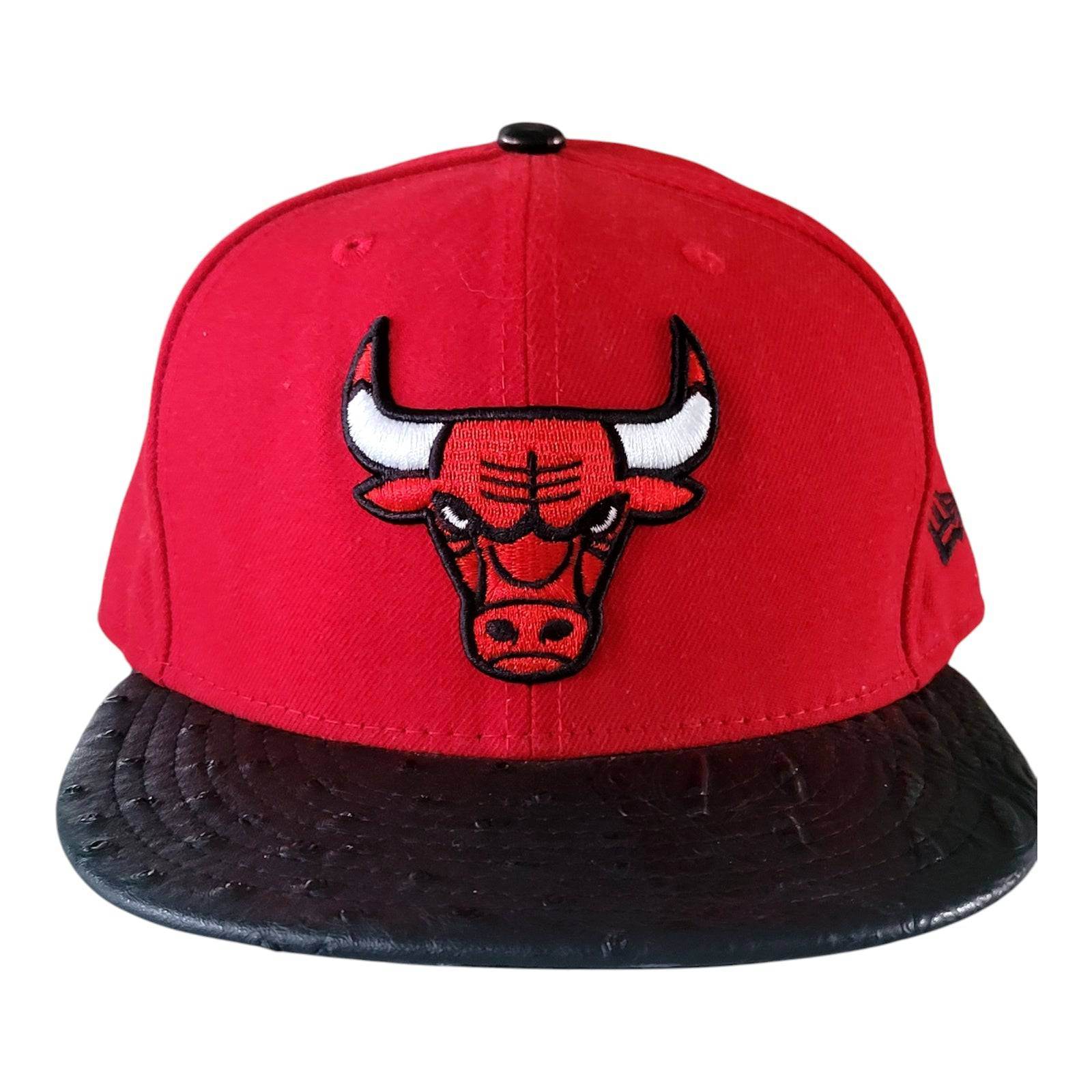 Chicago Bulls Cap New Era 59FIFTY Fitted Size 7 3/8 with Textured Black Visor - USASTARFASHION